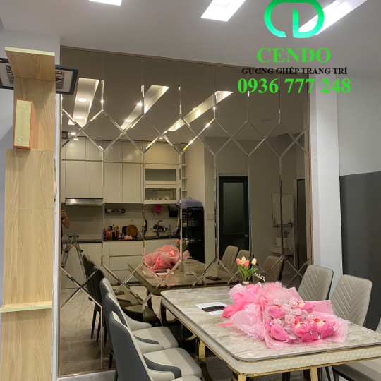 Kính Trang Trí Phòng Bếp