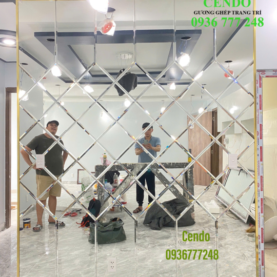 Kính Trang Trí Tường